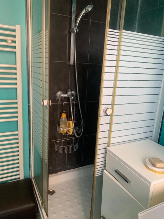 One Bedroom Appartement - Parigi Esterno foto